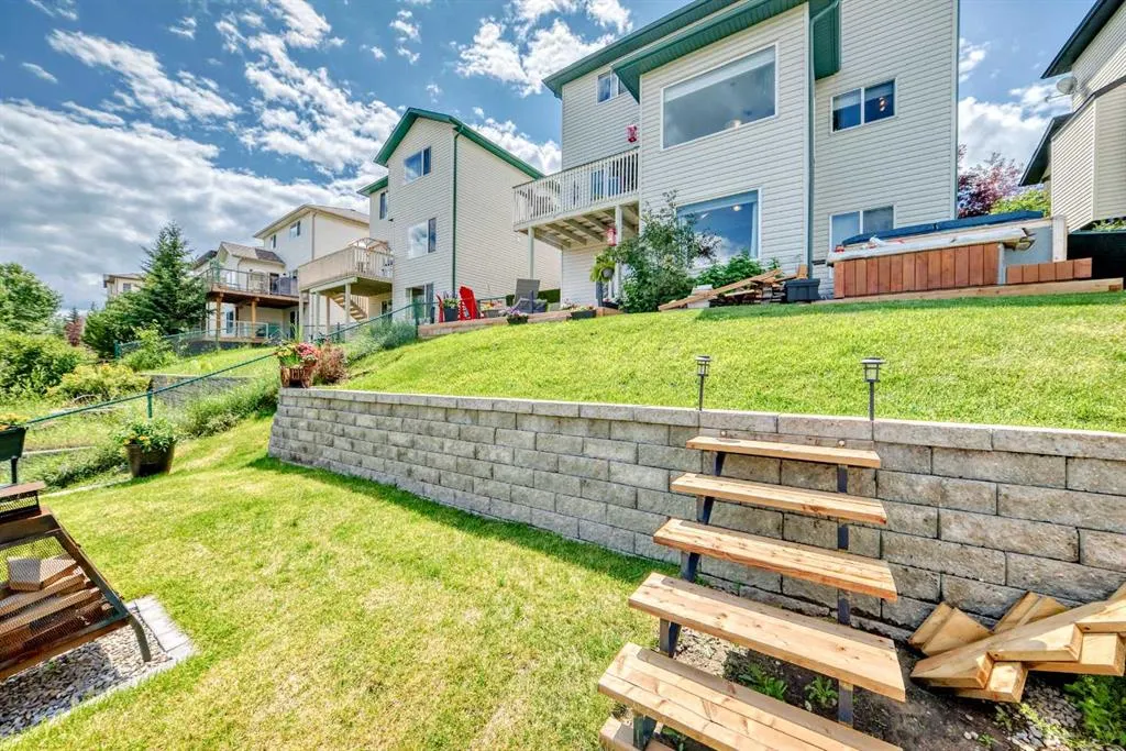 40 Bow Ridge Drive