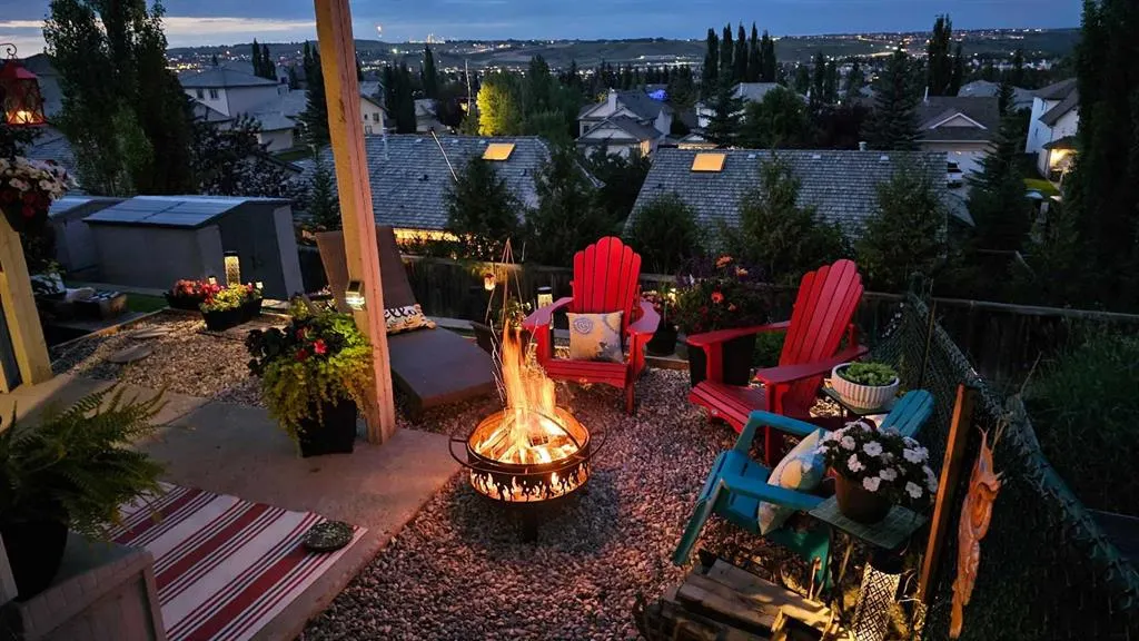 40 Bow Ridge Drive
