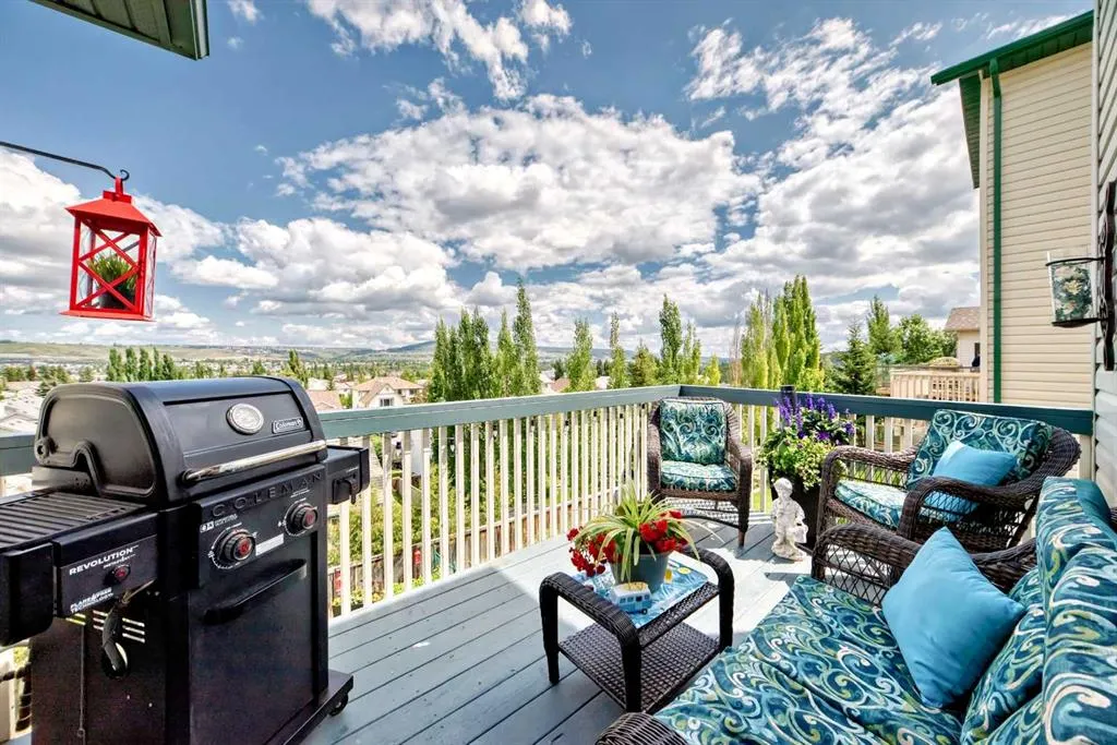 40 Bow Ridge Drive