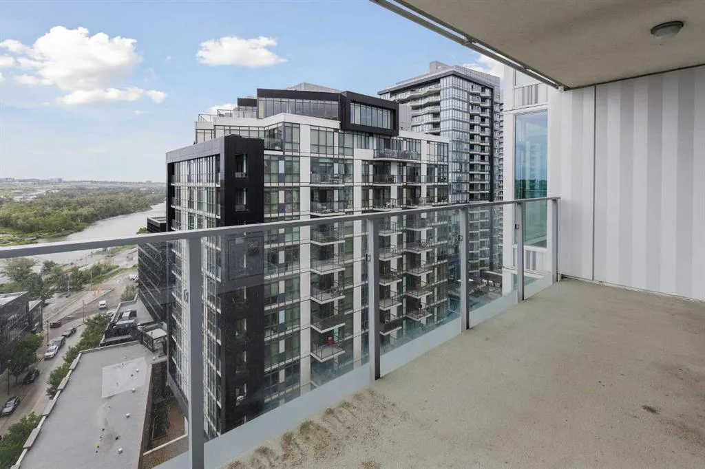 519 Riverfront Avenue SE, #1504