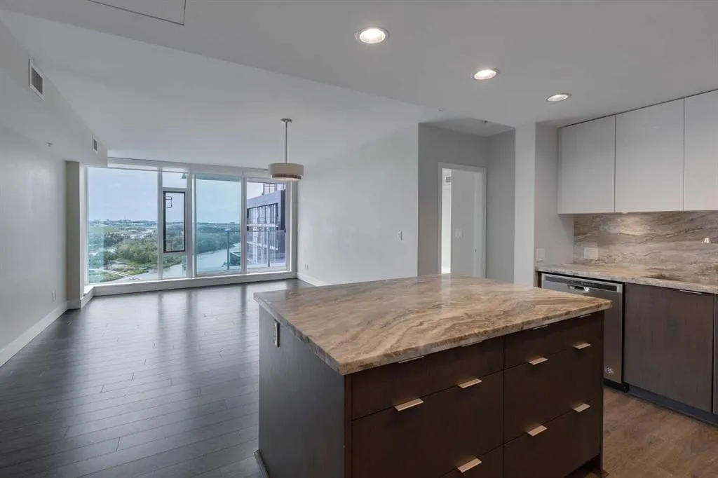 519 Riverfront Avenue SE, #1504