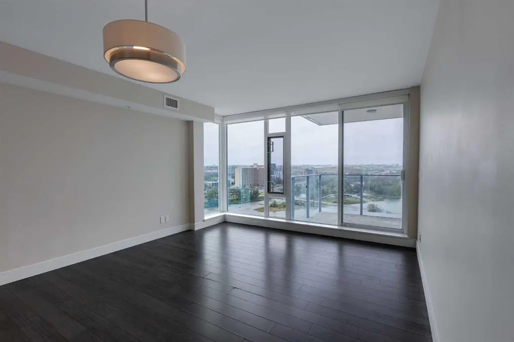 519 Riverfront Avenue SE, #1504