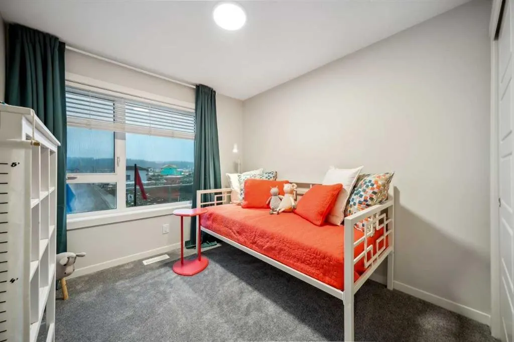 210 Vantage Drive