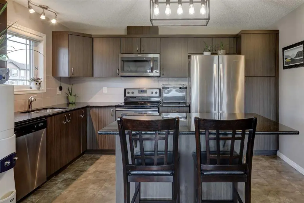 140 Windford Grove SW