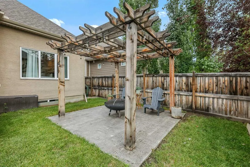 81 Elgin Estates View SE