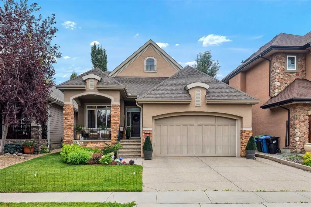 81 Elgin Estates View SE
