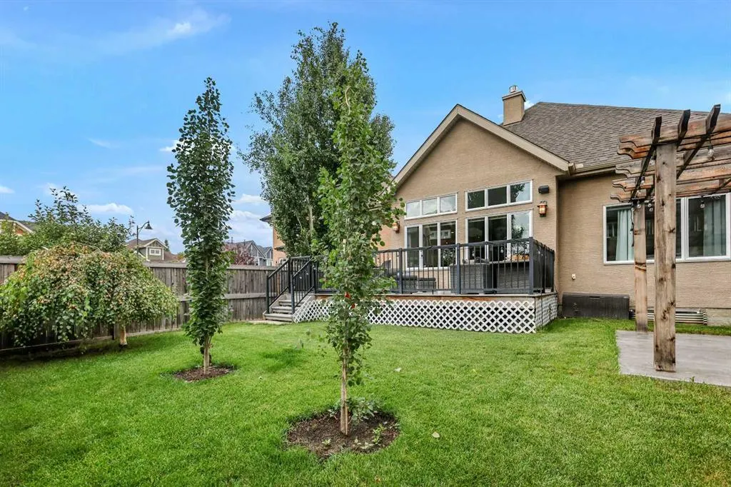 81 Elgin Estates View SE