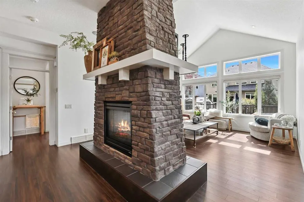 81 Elgin Estates View SE