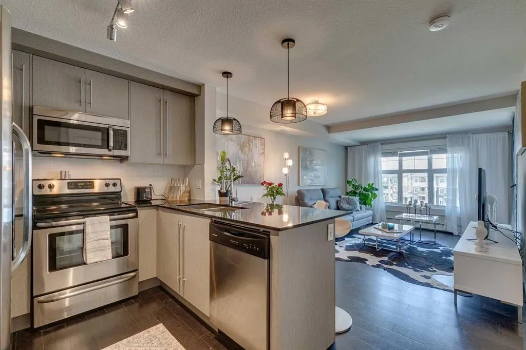 11 Mahogany Row SE, #2415