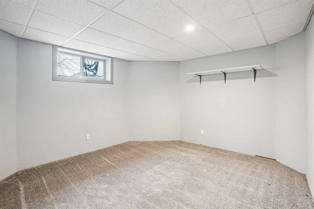 604 Mcculloch Crescent