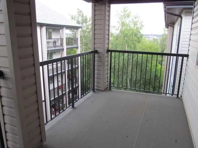 5601 KERRY WOOD Drive, #405