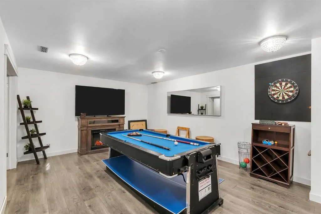 700 West Chestermere Drive
