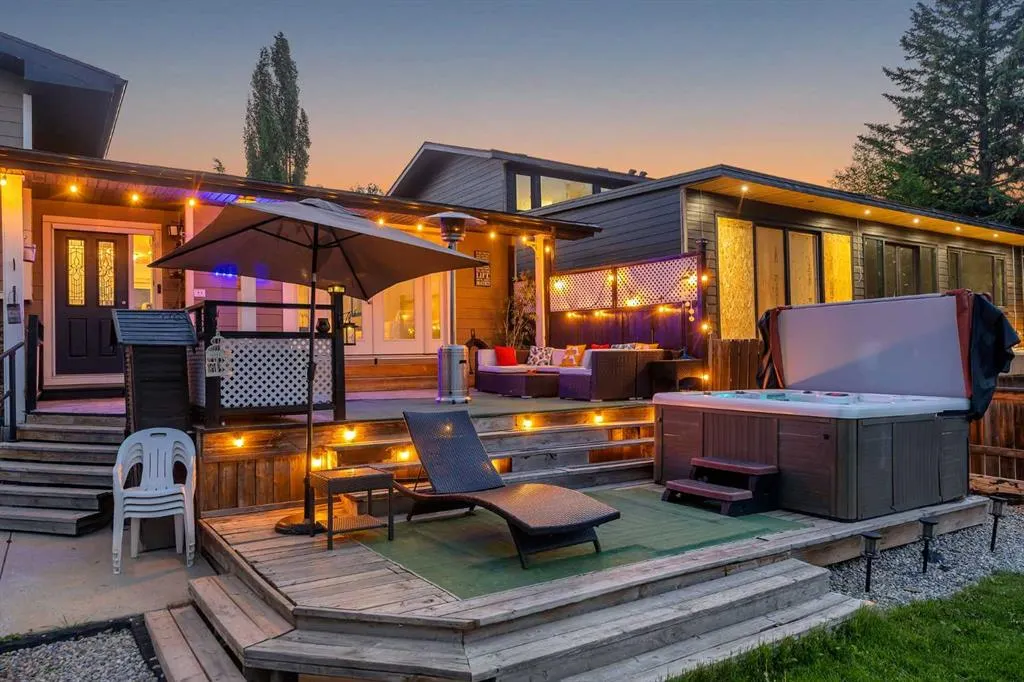700 West Chestermere Drive