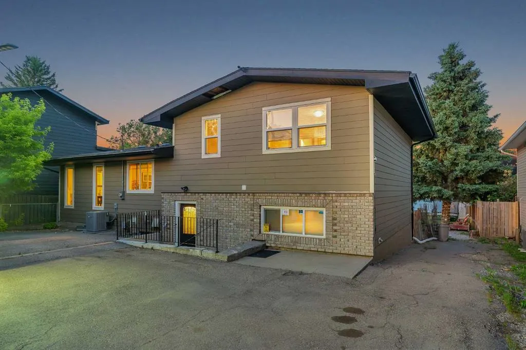 700 West Chestermere Drive