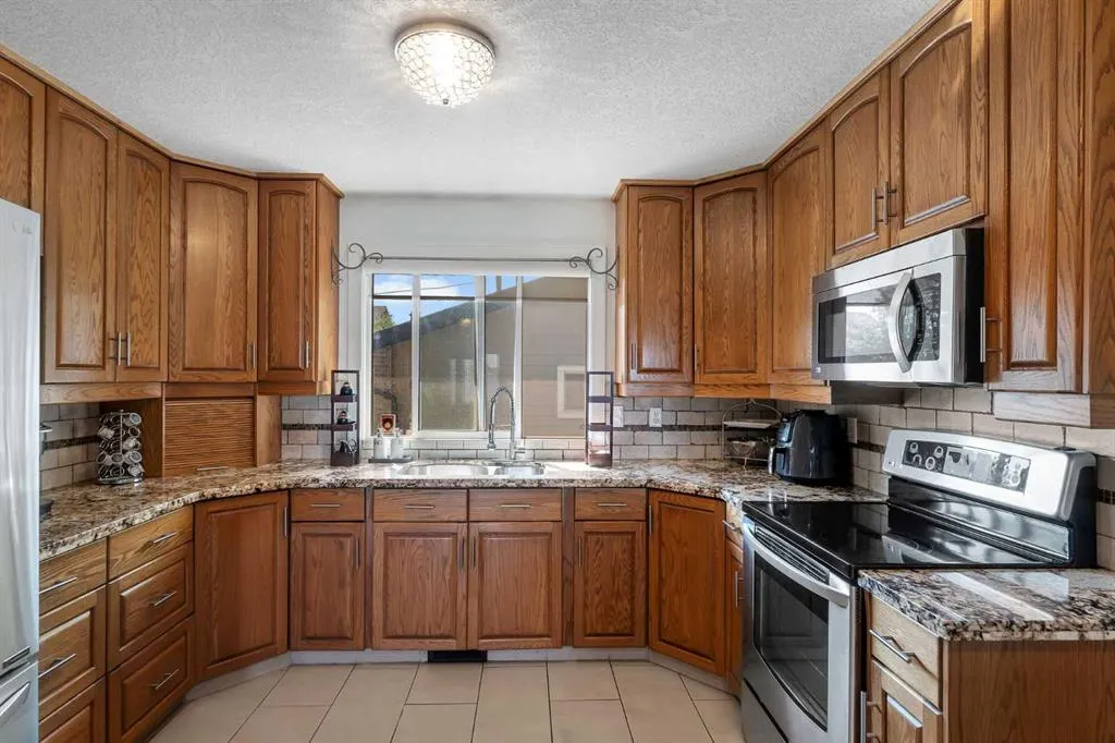 700 West Chestermere Drive