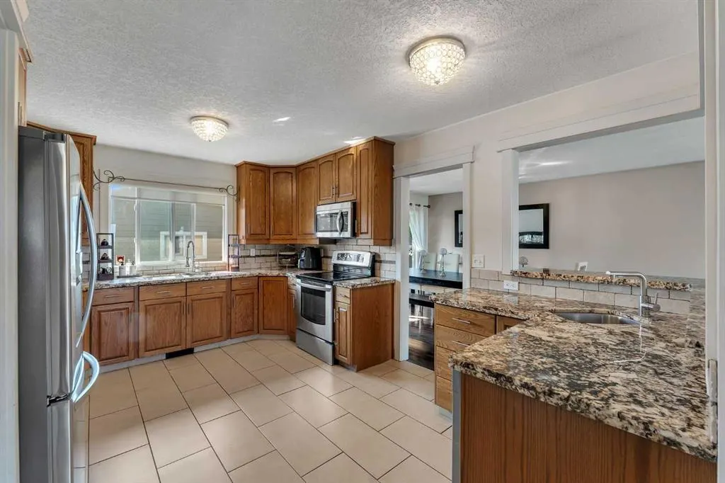 700 West Chestermere Drive