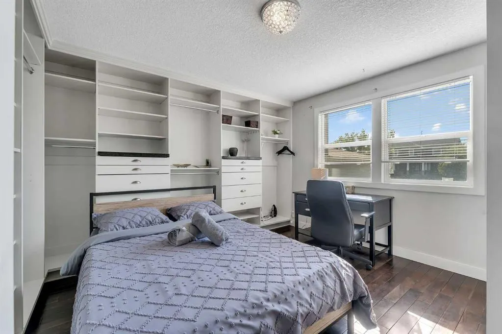 700 West Chestermere Drive