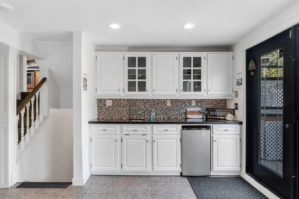 700 West Chestermere Drive