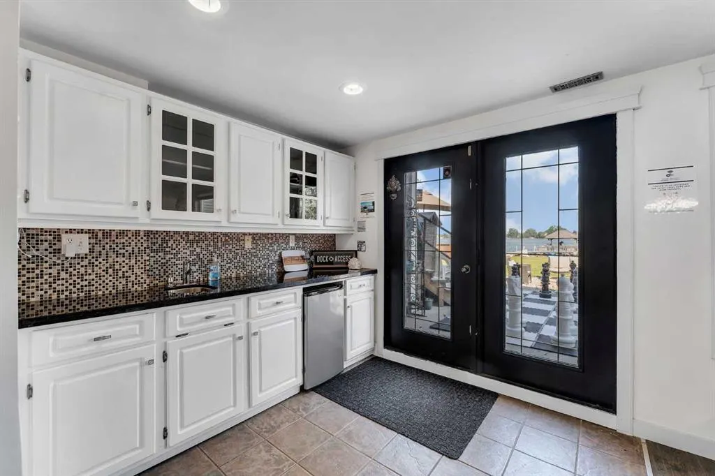 700 West Chestermere Drive