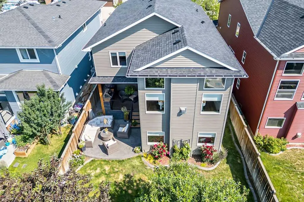 73 Evanspark Way NW