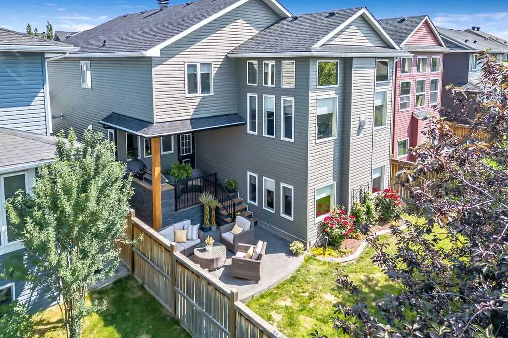 73 Evanspark Way NW