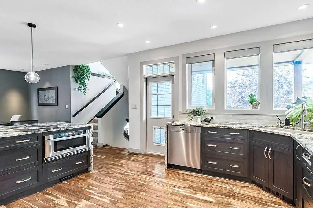 73 Evanspark Way NW