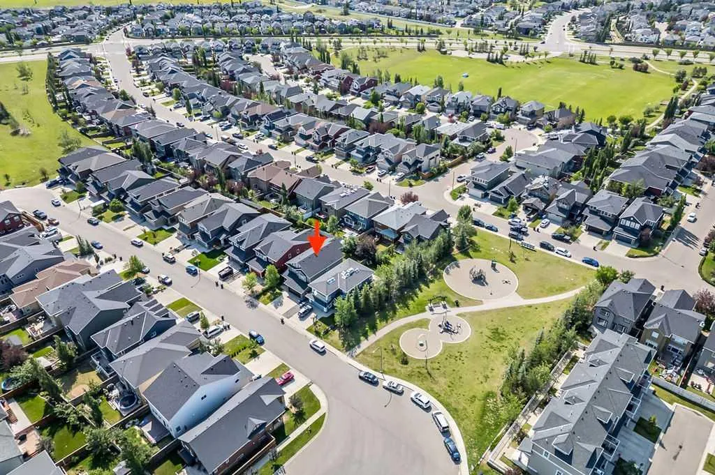 73 Evanspark Way NW