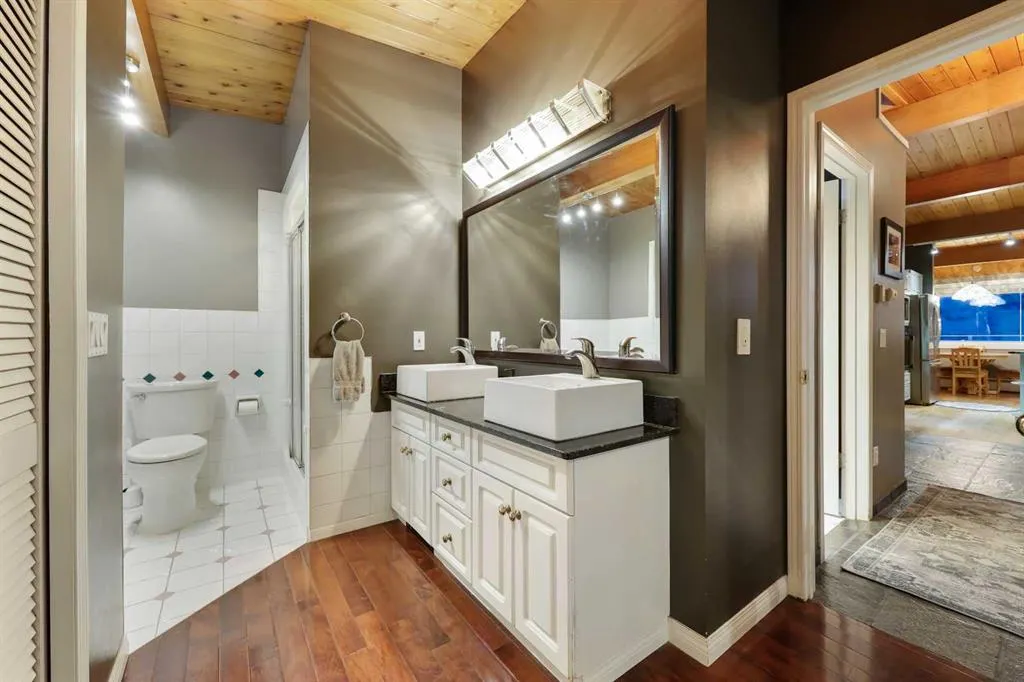 71 Artist View Pointe