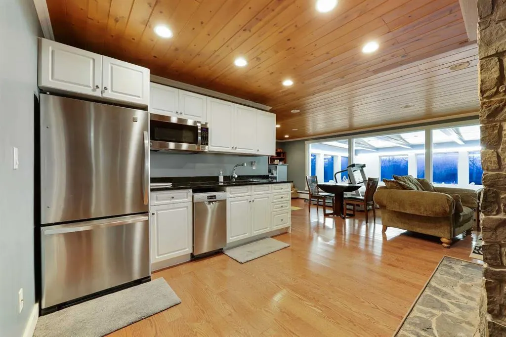 71 Artist View Pointe
