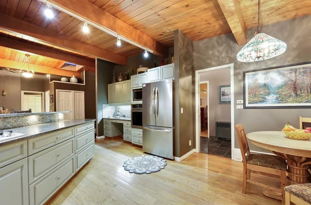 71 Artist View Pointe