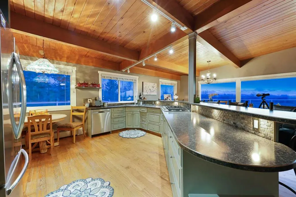 71 Artist View Pointe