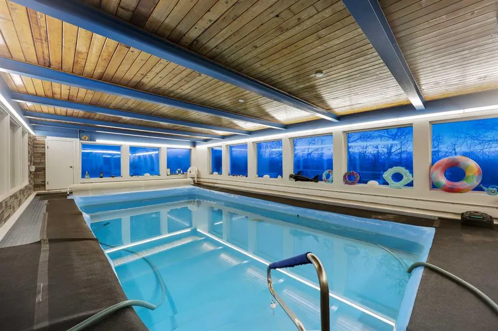 71 Artist View Pointe