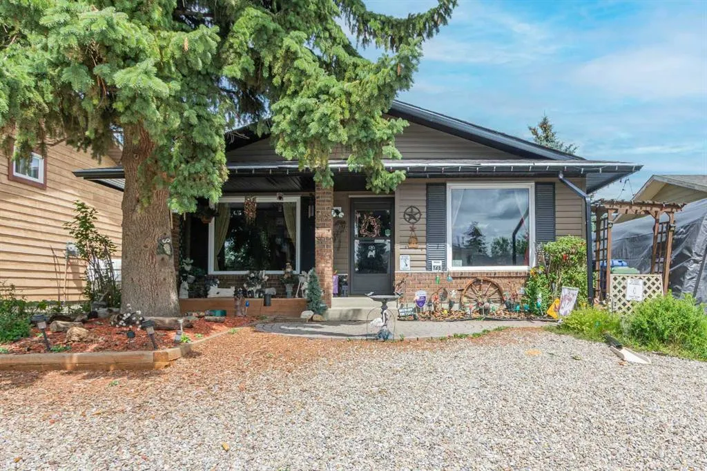 145 Carr Crescent