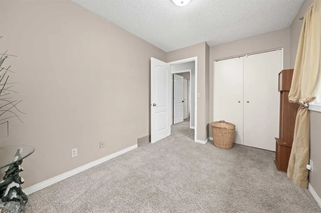145 Carr Crescent