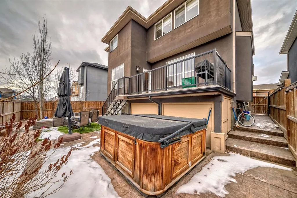 168 kinniburgh Circle