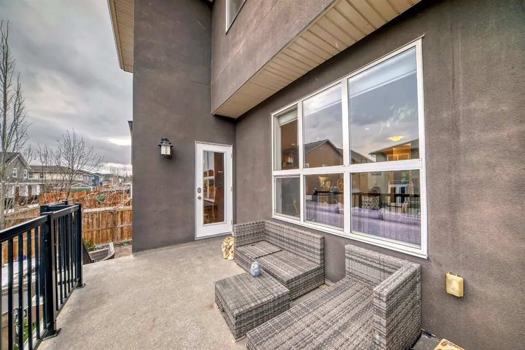 168 kinniburgh Circle