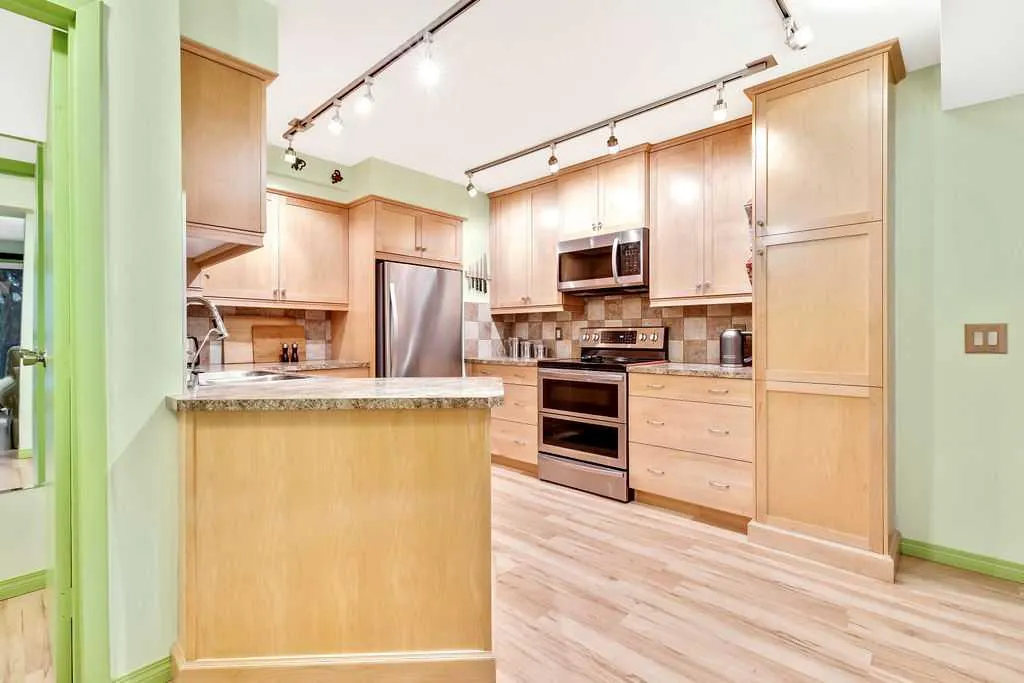 643 4 Avenue NE, #19