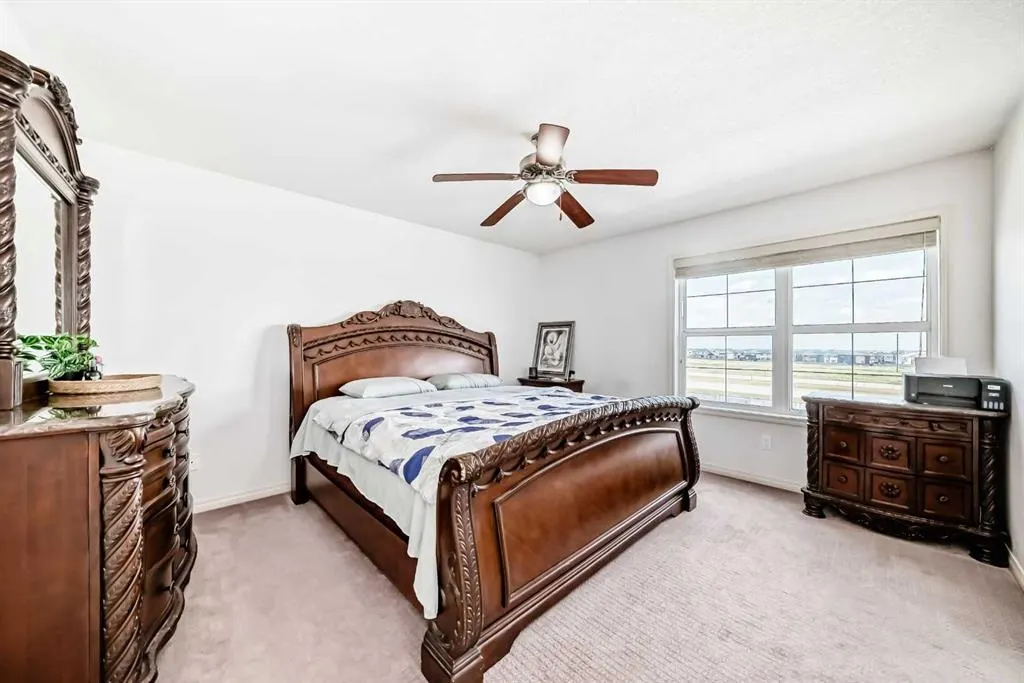 57 Taralake Manor NE
