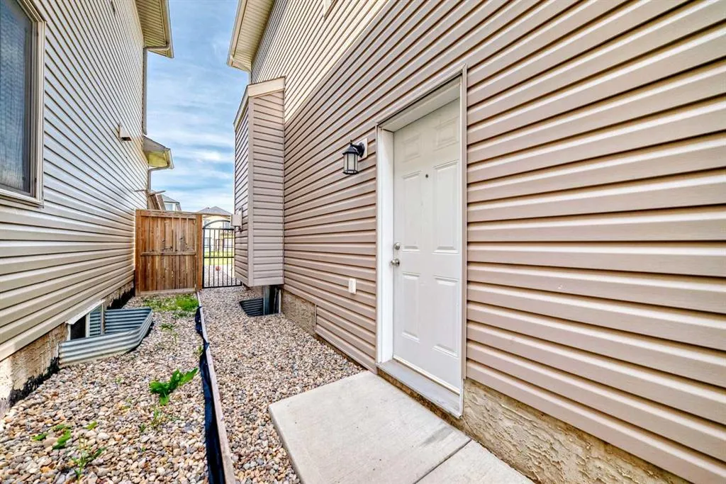 57 Taralake Manor NE