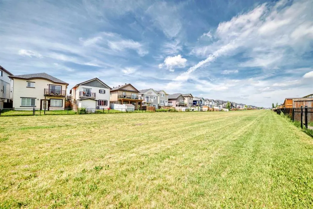 57 Taralake Manor NE
