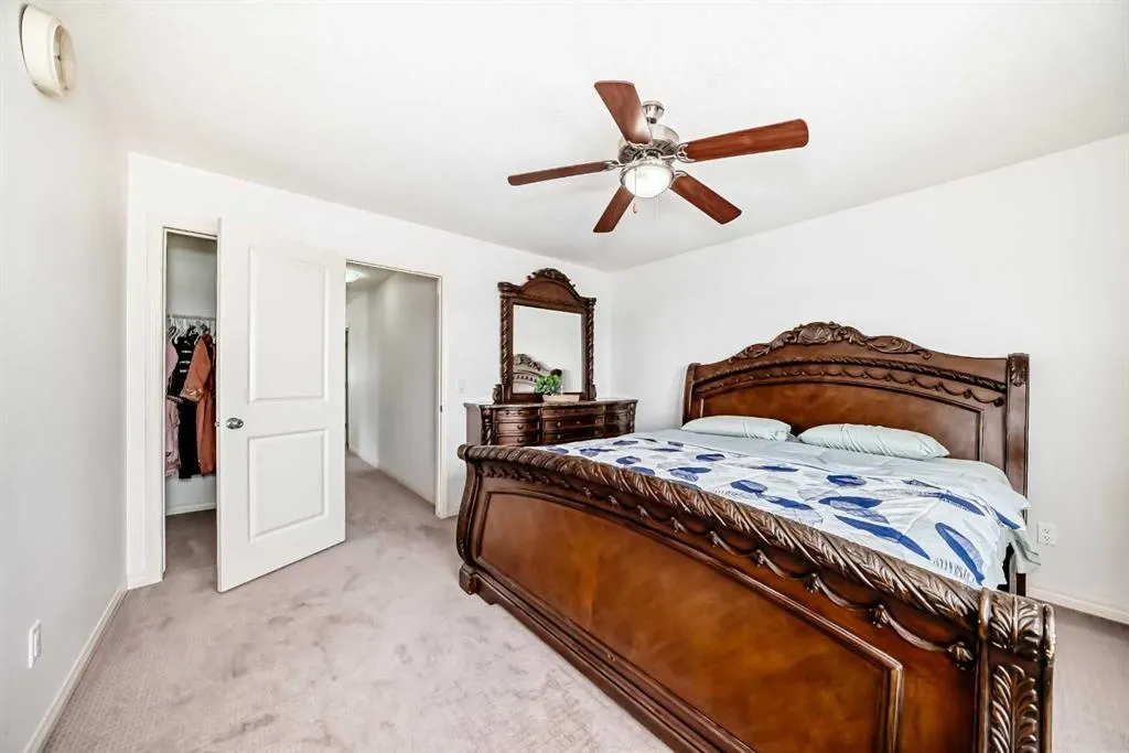 57 Taralake Manor NE
