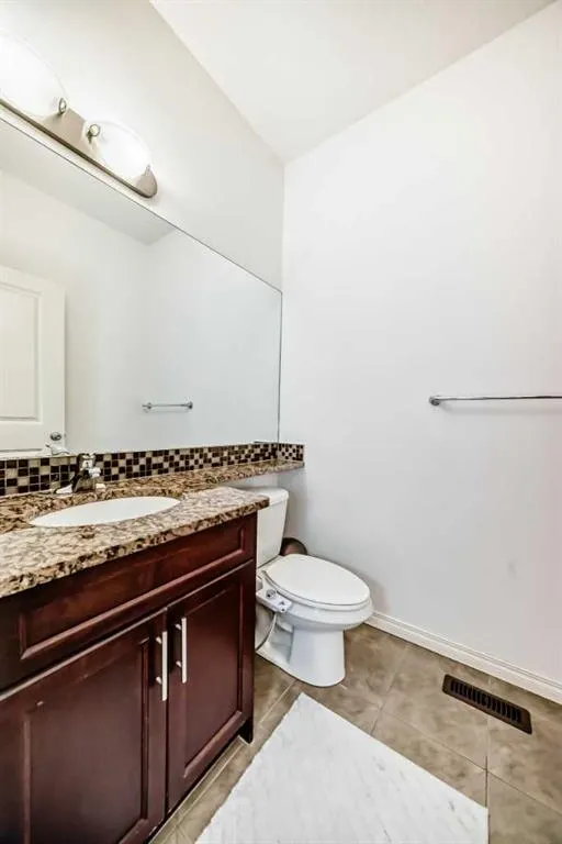 57 Taralake Manor NE