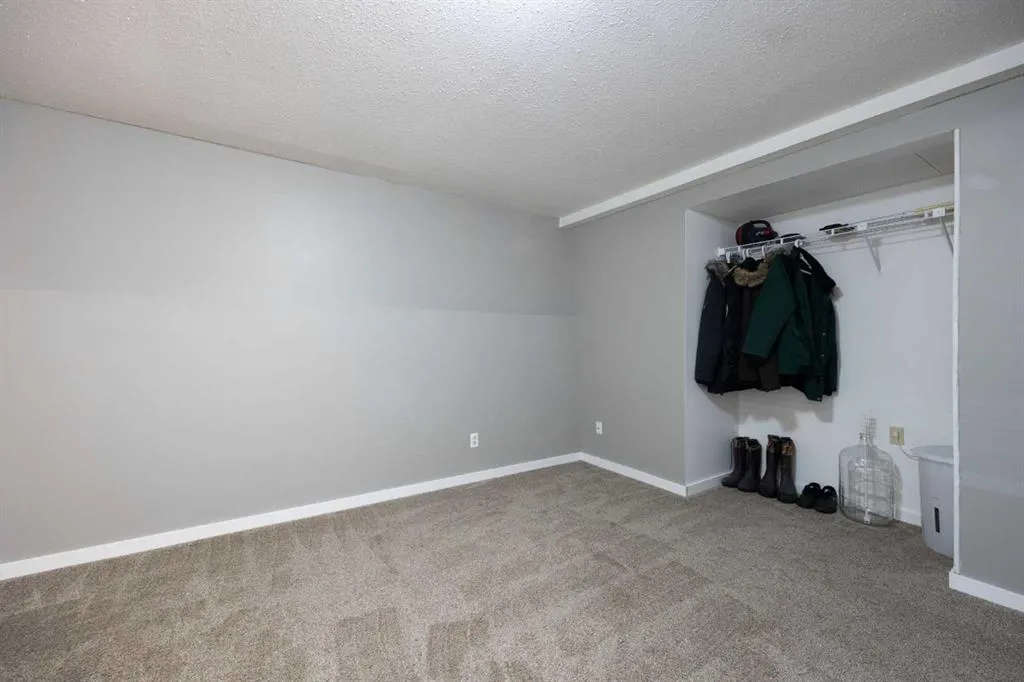 1053 Timberline Drive