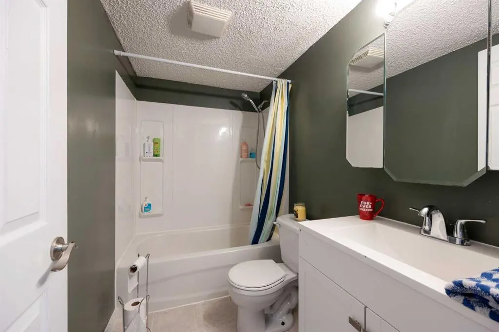 1053 Timberline Drive