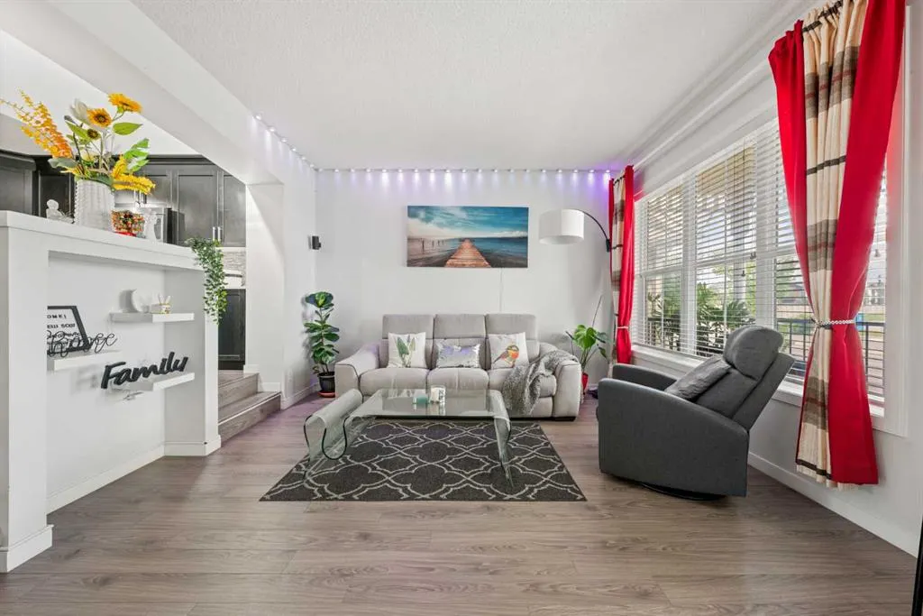 28 Auburn Bay Drive SE
