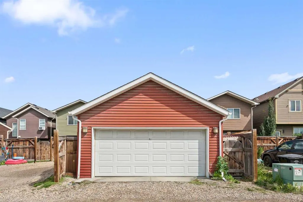 28 Auburn Bay Drive SE