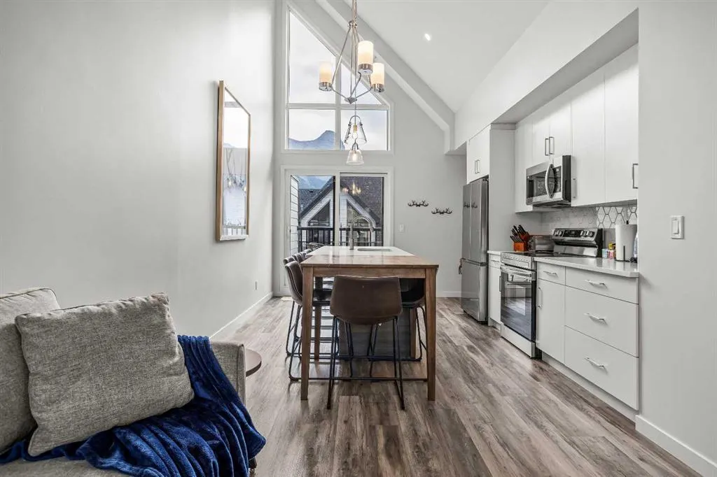 115 Kananaskis Way, #113