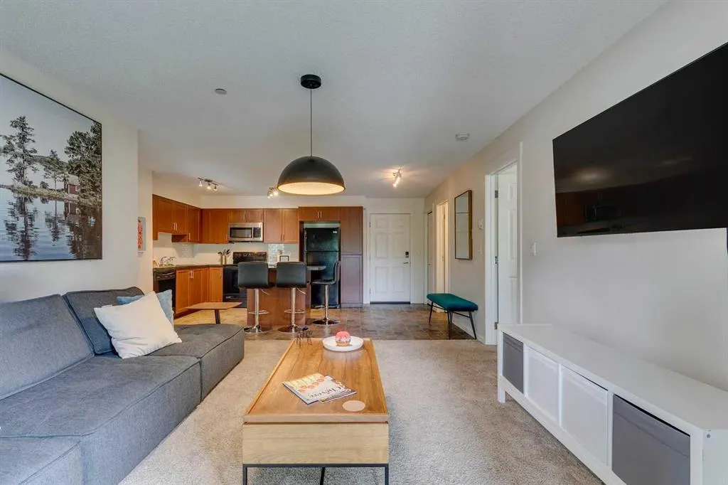 279 Copperpond Common SE, #2210