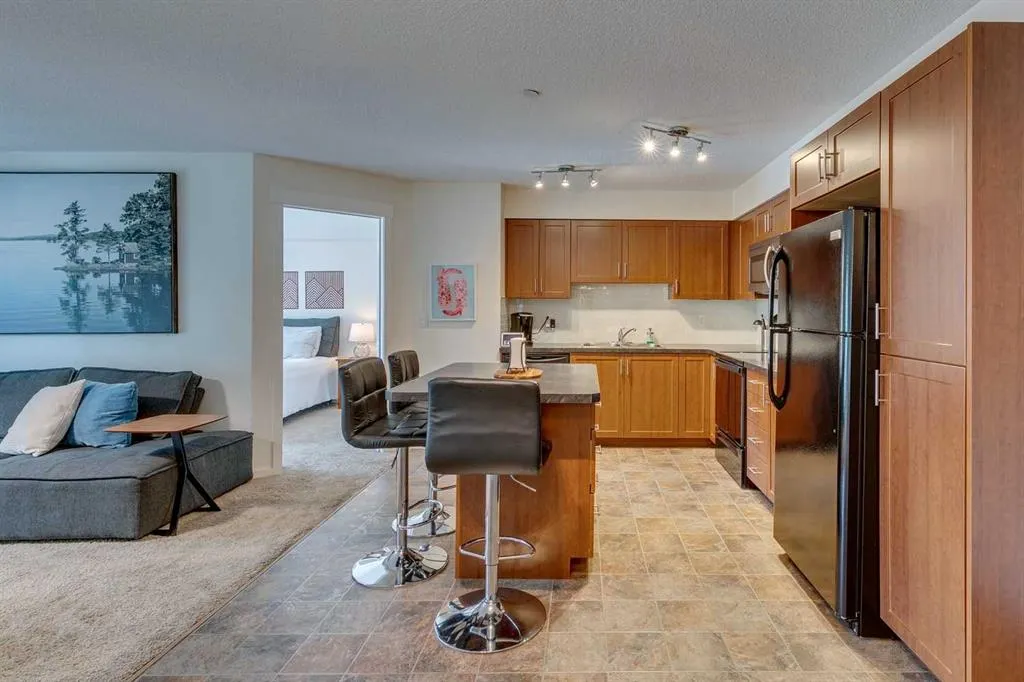 279 Copperpond Common SE, #2210