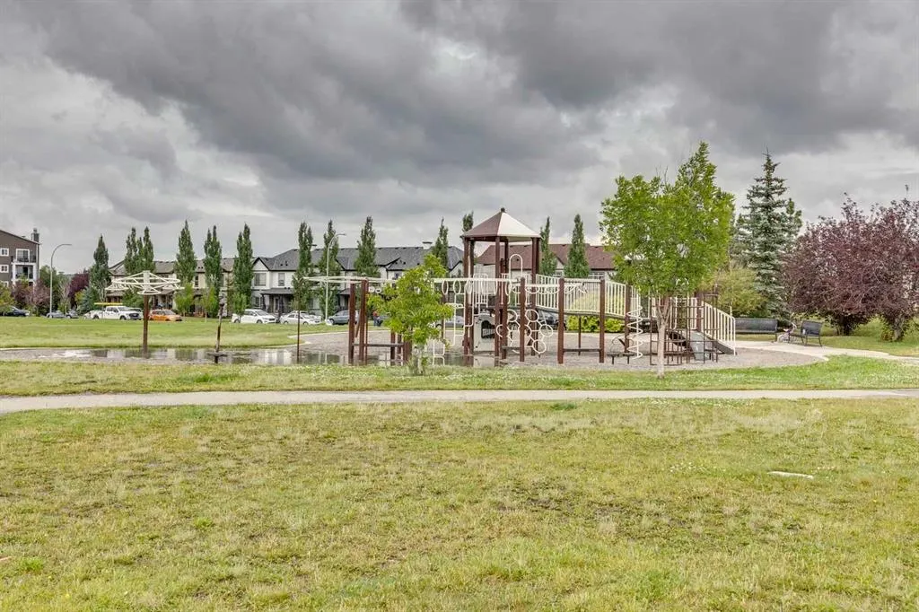 279 Copperpond Common SE, #2210